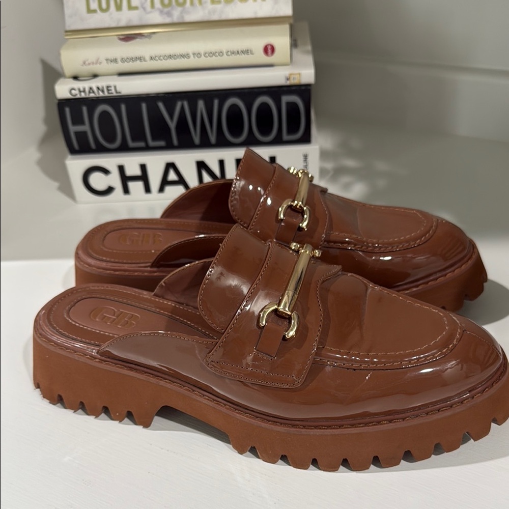 Gianni Bini Women's Brown Loafers